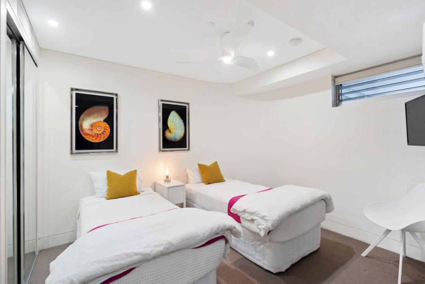 Sea Pearl A1 Beach Resort มูลูลาบา ภายนอก รูปภาพ